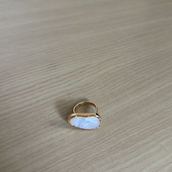 Express Gold Ring 8 - Picture 7 of 11